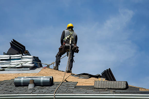 Professional Gutter Installation technician working in Cardington, OH